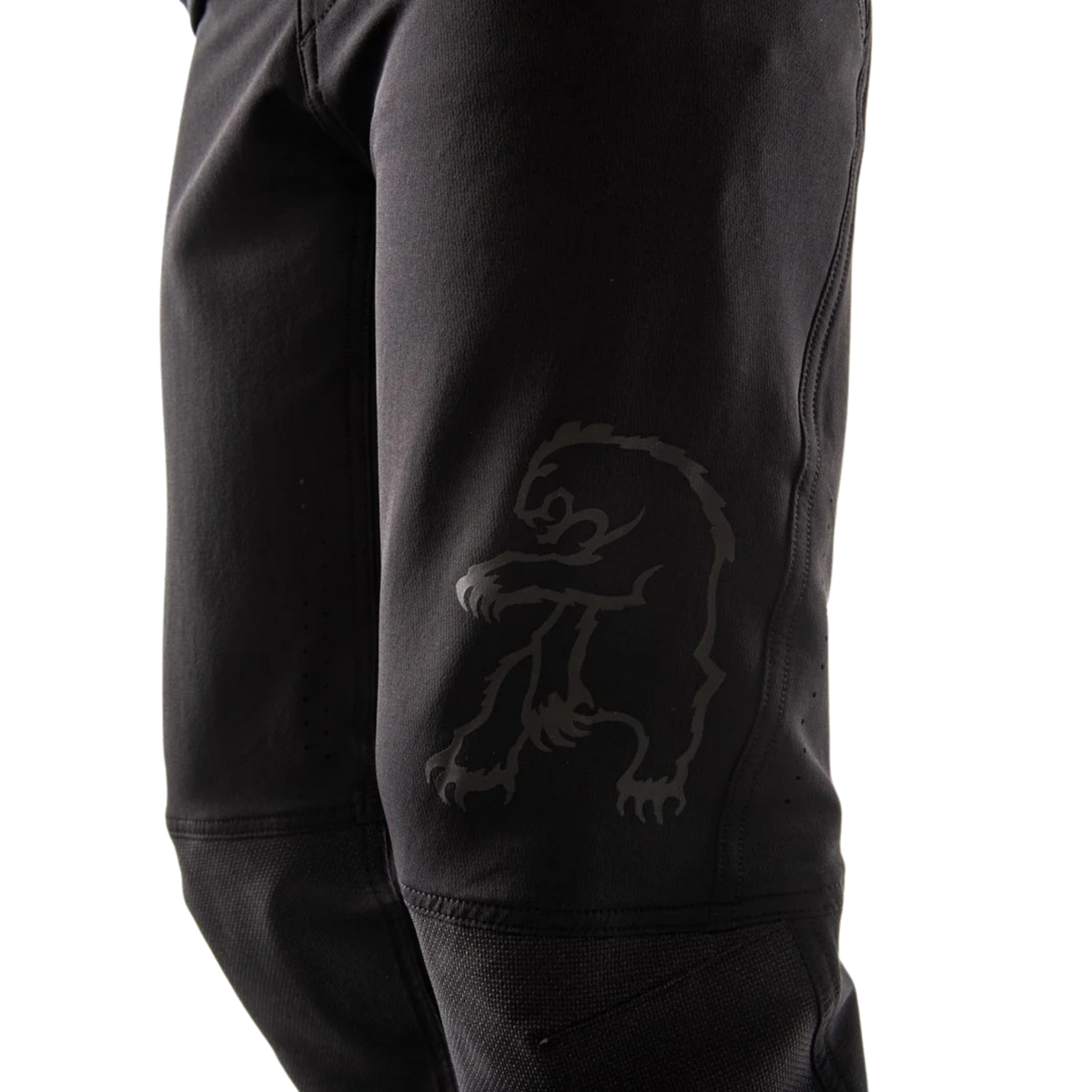 Chromag Kids Feint Bike Pants abrasion-resistant reinforced knee panel for added durability on demanding MTB trails