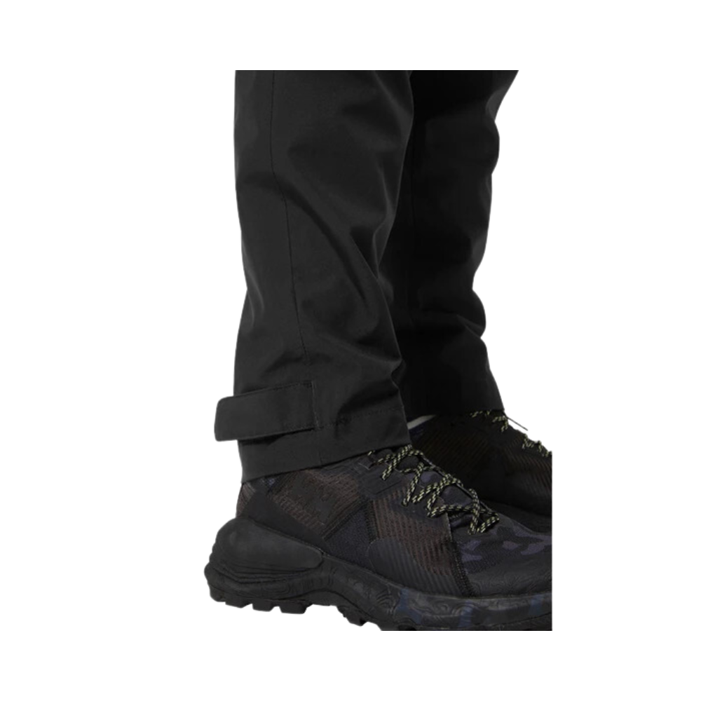 Bottom adjustable details of Helly Hansen Junior Juell Rain Pant.