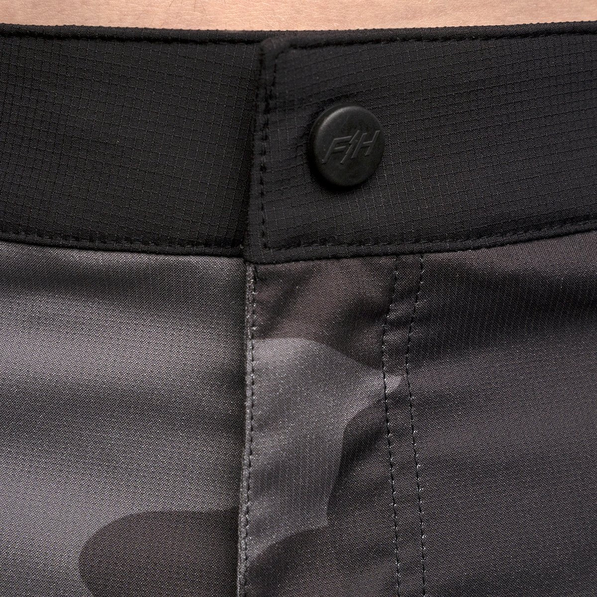 FastHouse Youth Crossline 2.0 Short - Mountain Kids Outfitters: Black Camo, Button